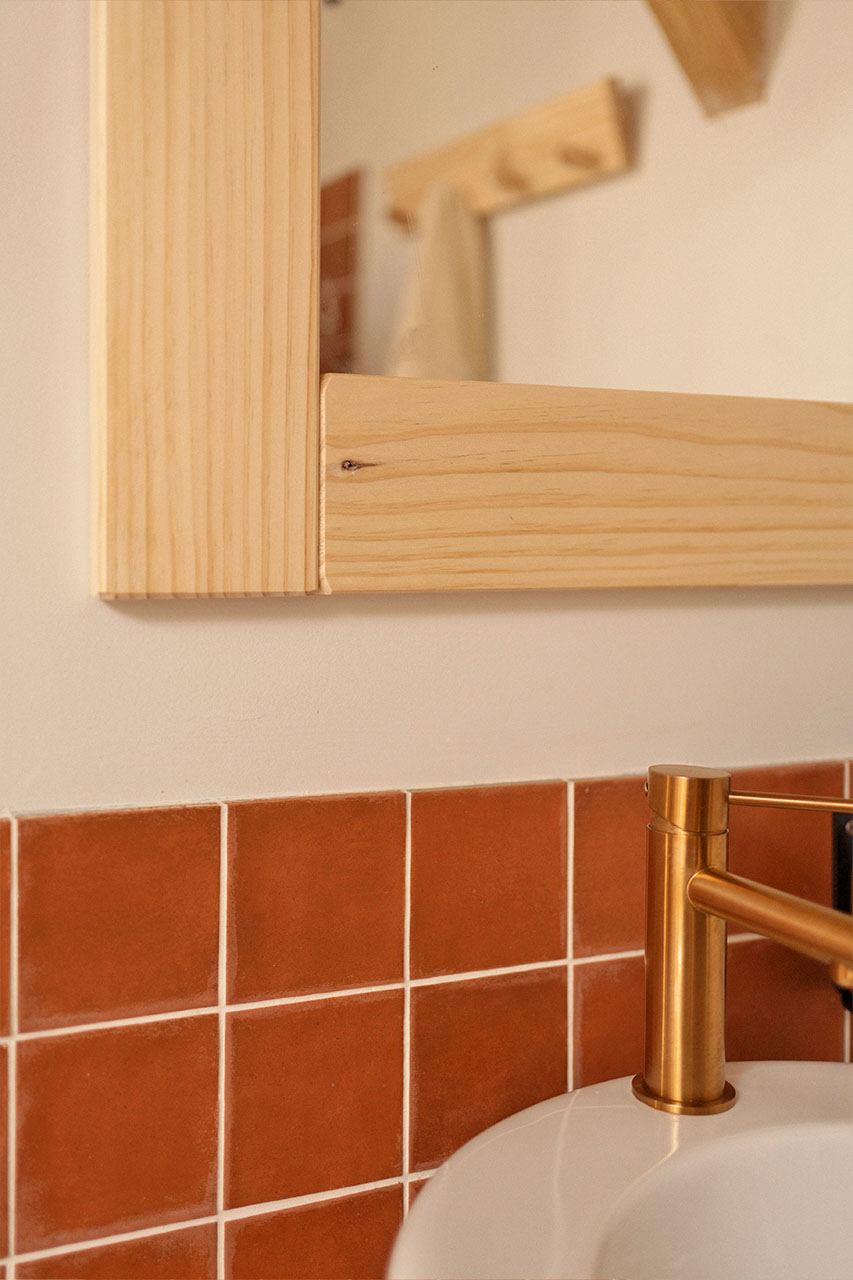 Imagen de ambiente 3 para:Espejo de madera decorativo